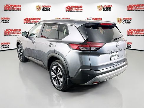 Used 2021 Nissan Rogue SV AWD/4WD image 2