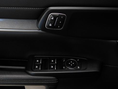 Used 2024 Ford Ranger Lariat w/ FX4 Off-Road Package image 35