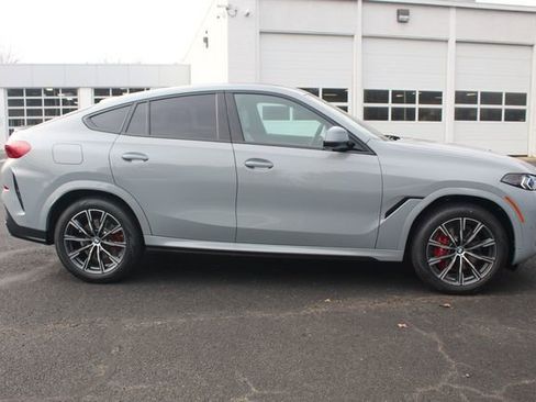 New 2026 BMW X6 xDrive40i w/ Climate Comfort Package image 10