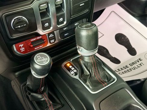 Used 2021 Jeep Wrangler Rubicon image 16