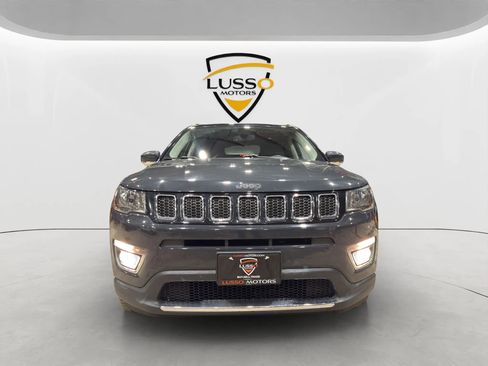 Used 2018 Jeep Compass Limited image 2