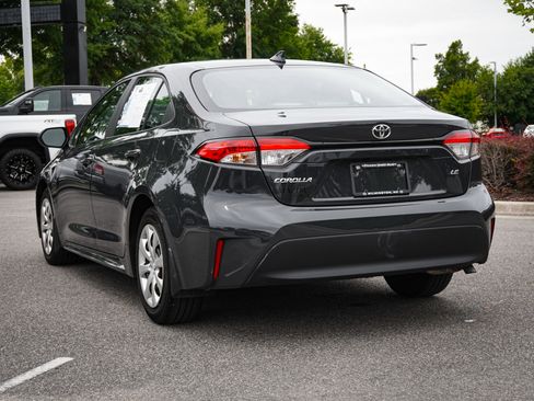 Used 2025 Toyota Corolla LE FWD image 8
