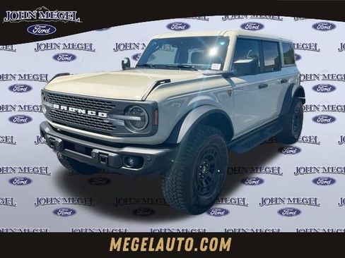 New 2026 Ford Bronco Badlands AWD/4WD image 1