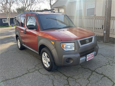 Used 2005 Honda Element EX image 3