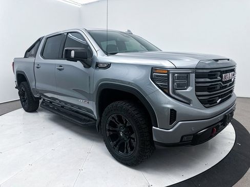 Used 2023 GMC Sierra 1500 AT4 w/ AT4 Preferred Package image 13