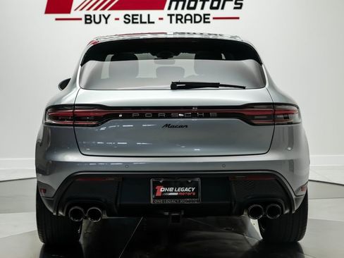 Used 2024 Porsche Macan AWD/4WD image 13