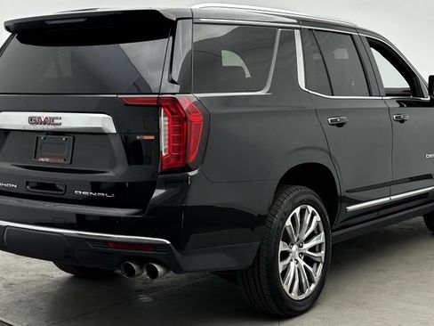 Used 2021 GMC Yukon Denali w/ Denali Premium Package image 8