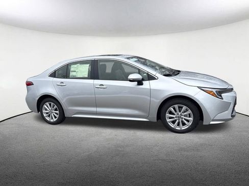 New 2026 Toyota Corolla XLE image 12