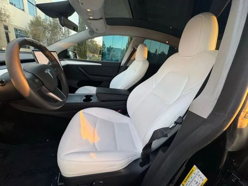 Used 2023 Tesla Model Y Long Range image 12