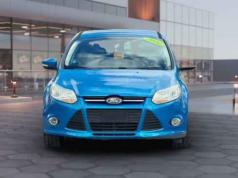 Used 2014 Ford Focus SE w/ Equipment Group 201A image 4