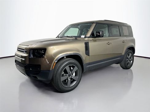 Used 2026 Land Rover Defender 110 S AWD/4WD image 1