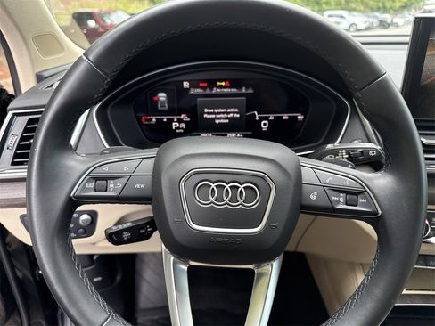 Used 2021 Audi Q5 Prestige w/ Prestige Package image 23