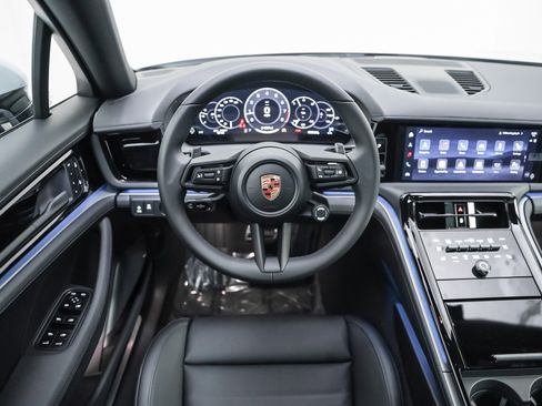 New 2026 Porsche Panamera image 17