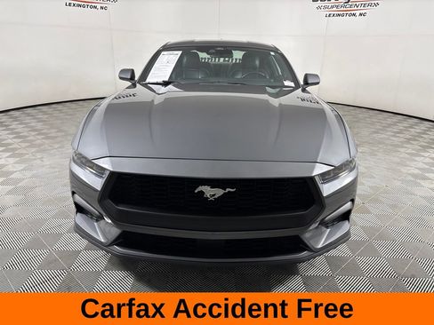 Used 2025 Ford Mustang Premium RWD image 3