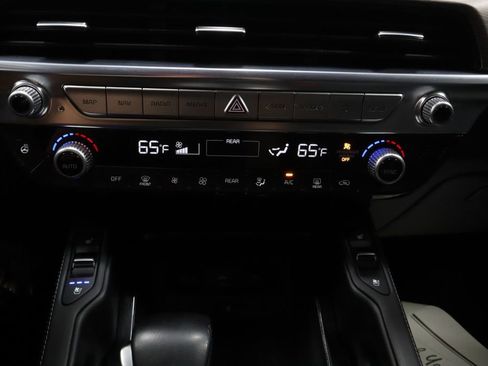 Used 2022 Kia Telluride SX w/ SX Prestige Package AWD/4WD image 30