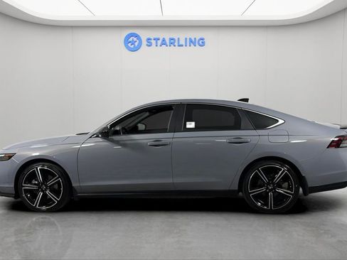 Used 2023 Honda Accord Sport image 3