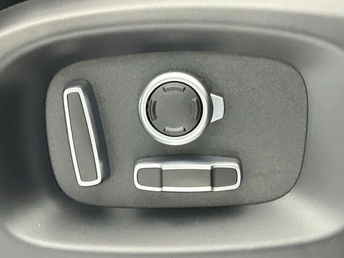 Used 2016 Land Rover Range Rover Long Wheelbase Supercharged image 11