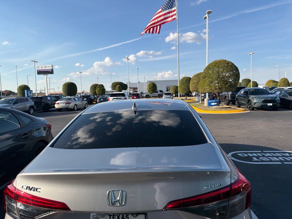 Used 2022 Honda Civic Sport image 5