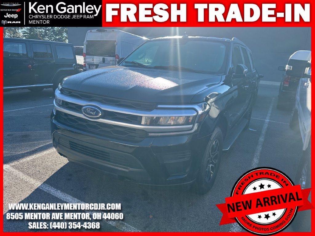 Used 2022 Ford Expedition XLT AWD/4WD image 3
