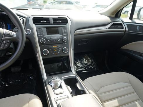 Used 2017 Ford Fusion S FWD image 21