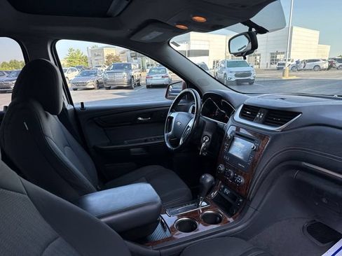 Used 2013 Chevrolet Traverse LT w/ All-Star Edition FWD image 18