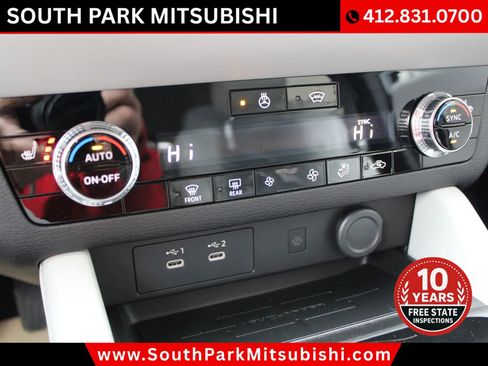 New 2026 Mitsubishi Outlander SE image 25