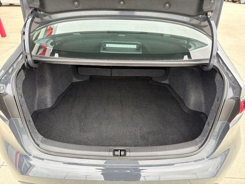 Used 2026 Toyota Corolla LE image 31