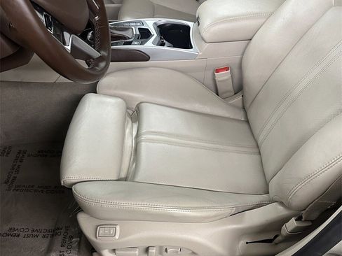 Used 2014 Cadillac SRX Luxury w/ Driver Awareness Package image 13