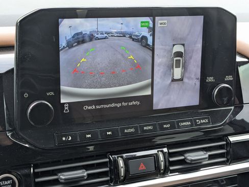 Used 2023 Nissan Pathfinder Platinum w/ Lighting Package (N93) image 20