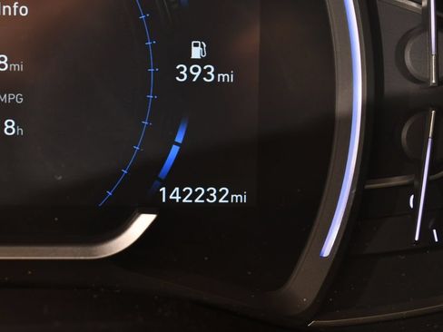Used 2019 Hyundai Santa Fe Limited AWD/4WD image 27