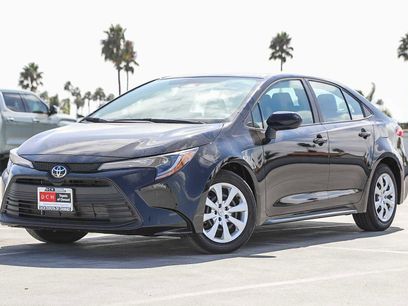 New 2025 Toyota Corolla LE