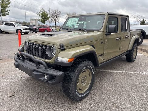 New 2026 Jeep Gladiator Sport image 13