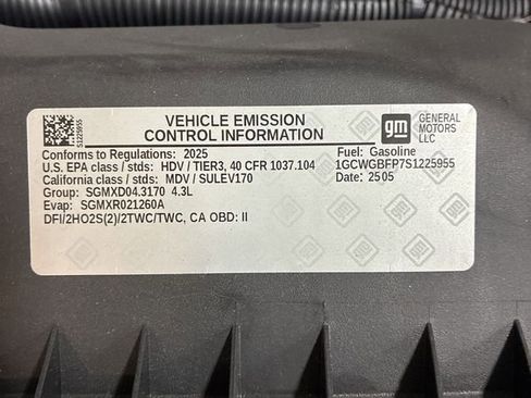 Used 2025 Chevrolet Express 2500 Extended w/ Communications Package image 32