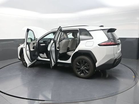 Used 2026 Toyota RAV4 XLE Premium FWD image 43