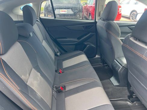 Used 2018 Subaru Crosstrek 2.0i Premium AWD/4WD image 12