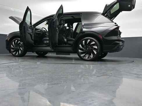 Certified 2025 Lincoln Nautilus Reserve AWD/4WD image 60