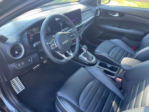 Used 2024 Kia Forte GT-Line w/ GT-Line Premium Package image 11