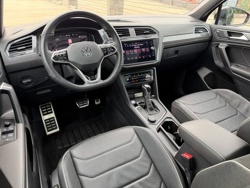 Used 2023 Volkswagen Tiguan SEL R-Line AWD/4WD image 12