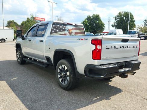 Used 2021 Chevrolet Silverado 2500 Custom w/ Custom Value Package AWD/4WD image 6