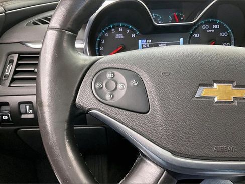Used 2014 Chevrolet Impala LT w/ Convenience Package image 23
