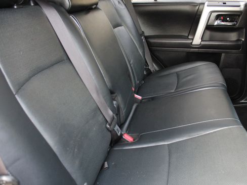 Used 2015 Toyota 4Runner Limited image 15