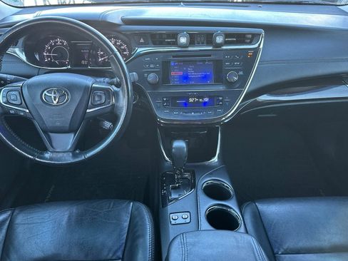 Used 2013 Toyota Avalon Limited image 15