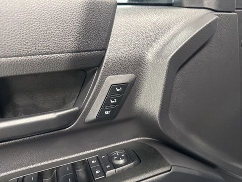 Used 2025 Toyota 4Runner TRD Off-Road Premium image 19