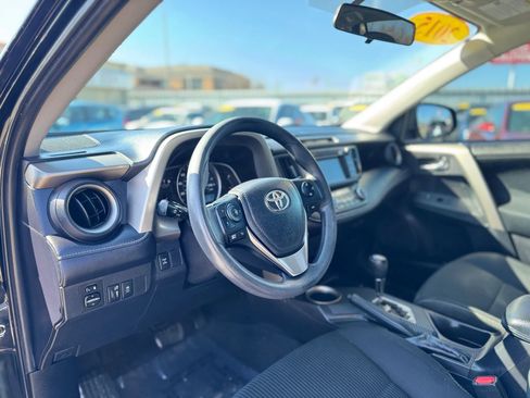 Used 2015 Toyota RAV4 XLE image 20