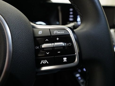 Certified 2023 Kia Sorento SX image 19