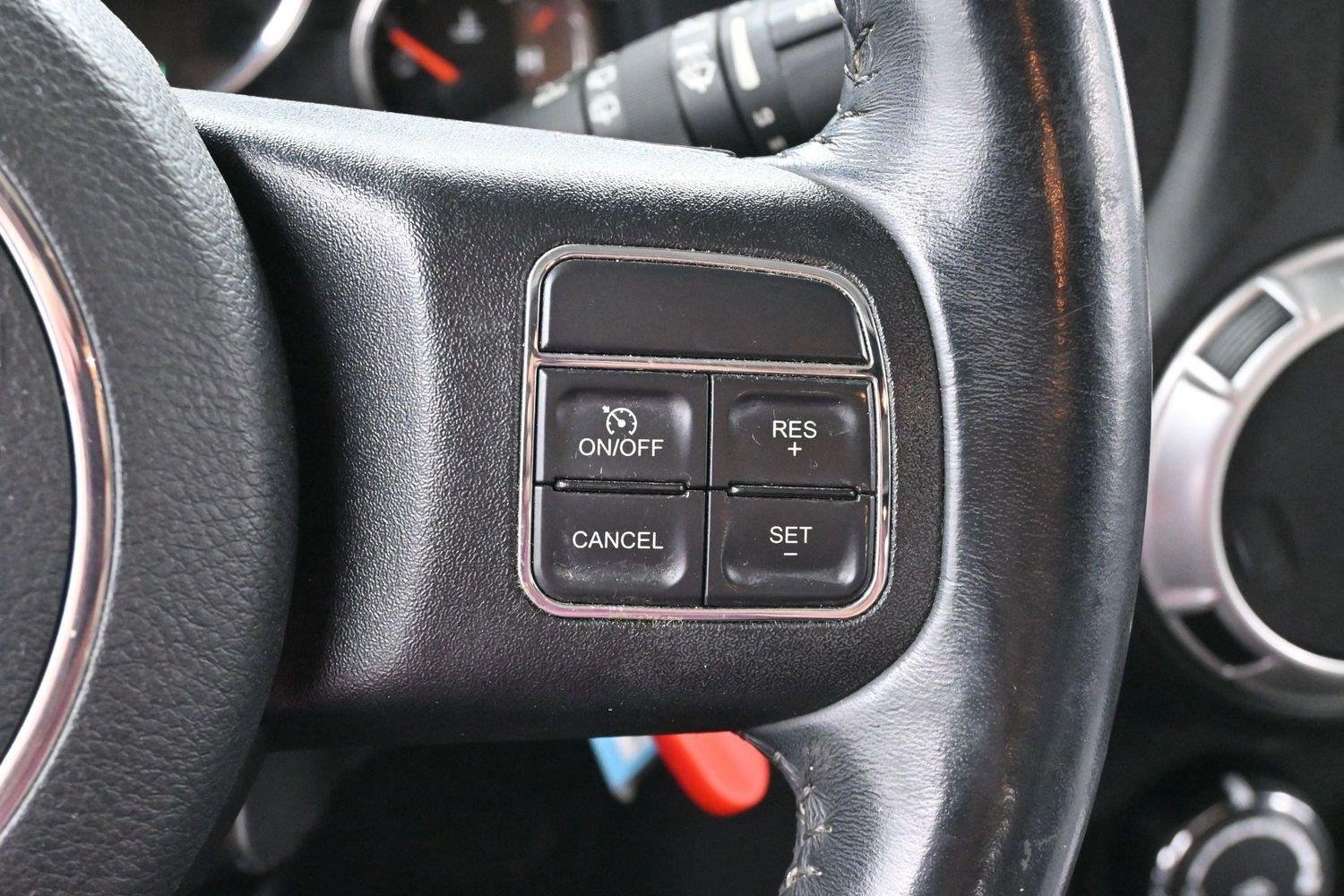 Used 2016 Jeep Wrangler Unlimited Rubicon w/ Dual Top Group AWD/4WD image 16