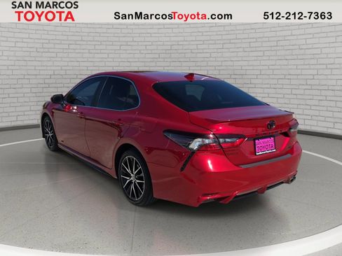 Used 2024 Toyota Camry SE w/ Convenience Package FWD image 8