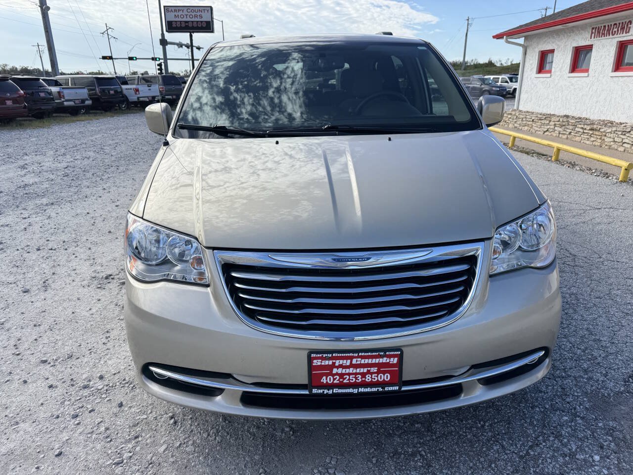 Used 2015 Chrysler Town & Country Touring w/ Driver Convenience Group FWD image 8