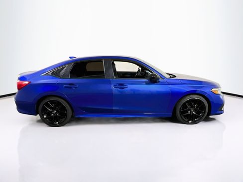 Used 2023 Honda Civic Sport image 4