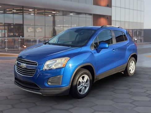 Used 2016 Chevrolet Trax LT w/ LT Convenience Package image 1